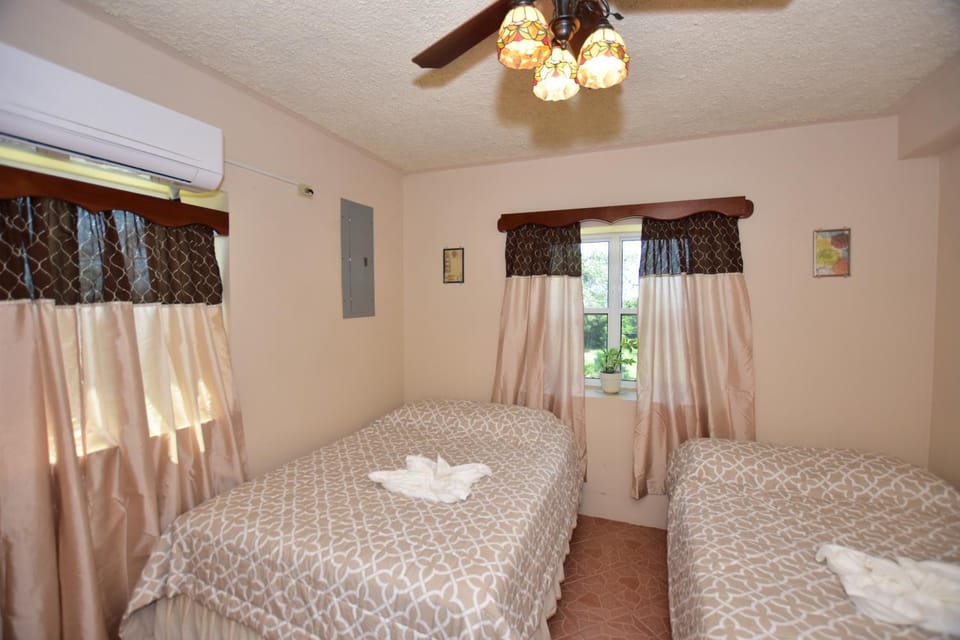 Harada Inn and Suites Bed and Breakfast in Hopkins