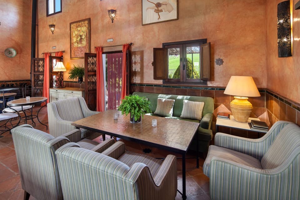 Library, Lobby or reception, Lounge or bar