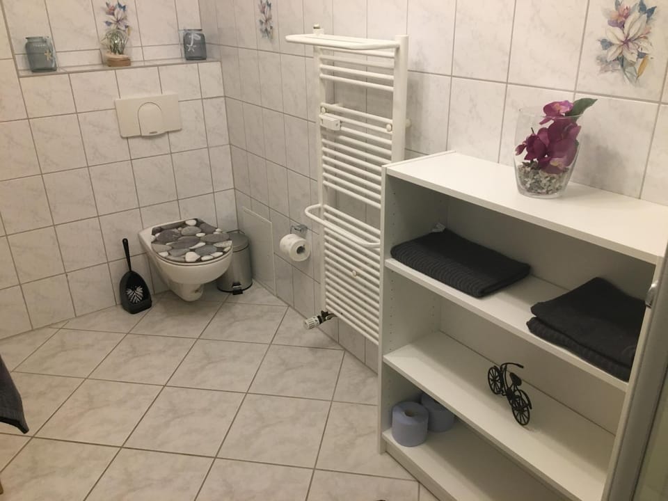 Toilet, Bathroom