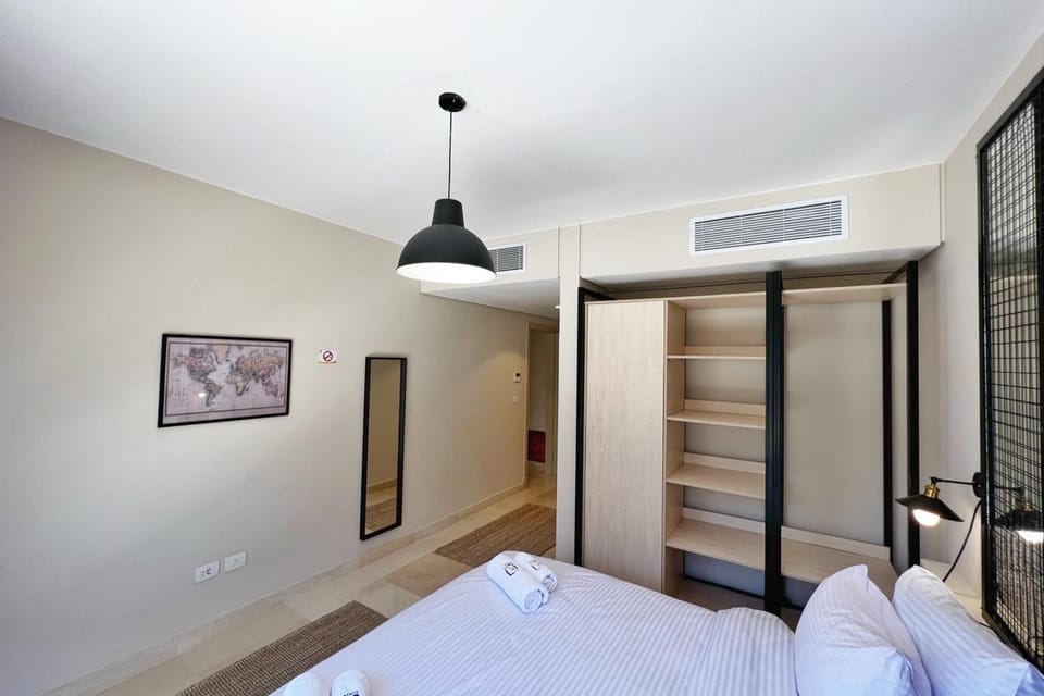 Bed, Photo of the whole room, Bedroom, wardrobe