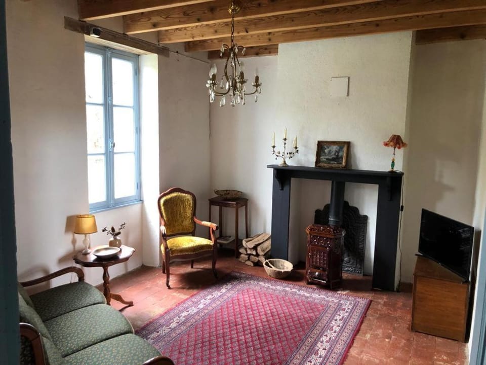 Le Tarde - Crécerelle House in Centre-Val de Loire