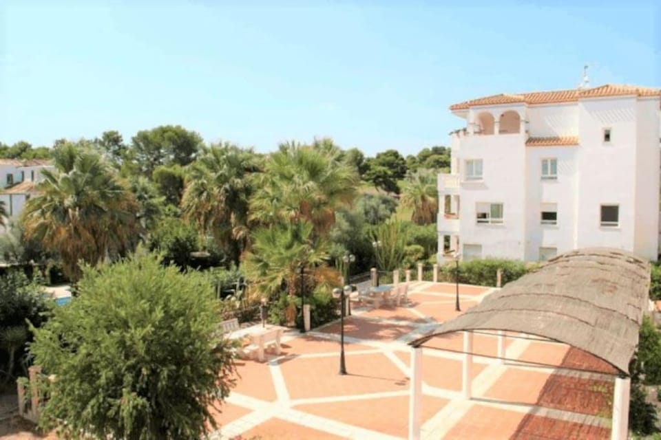 Beautiful 2 Bed Apartment on Villamartin Plaza Apartment in Vega Baja del Segura