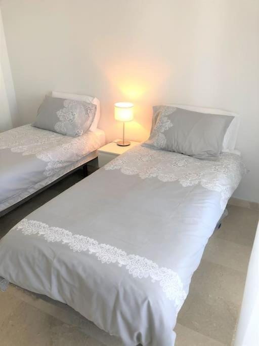Beautiful 2 Bed Apartment on Villamartin Plaza Apartment in Vega Baja del Segura