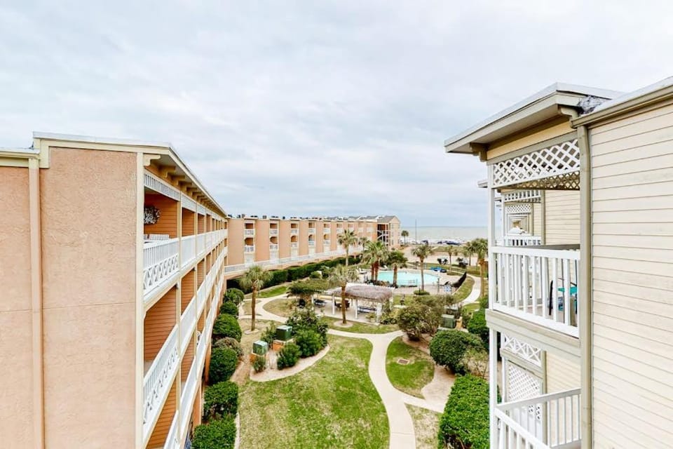 Victorian Condo #9312 Apartment in Galveston Island