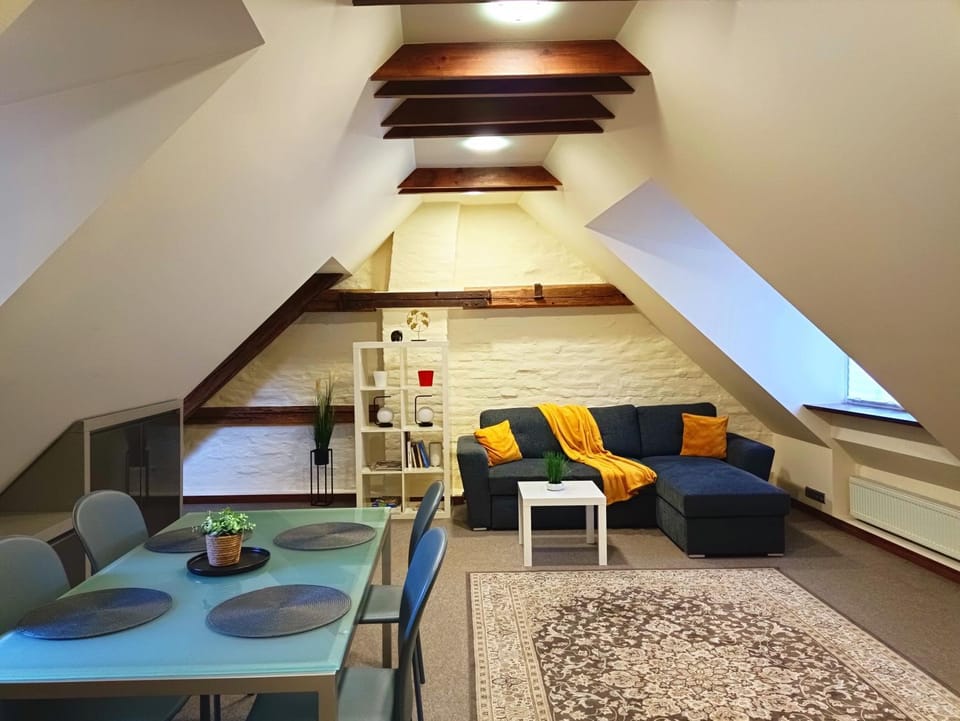 Living room, Photo of the whole room, Seating area, Dining area
