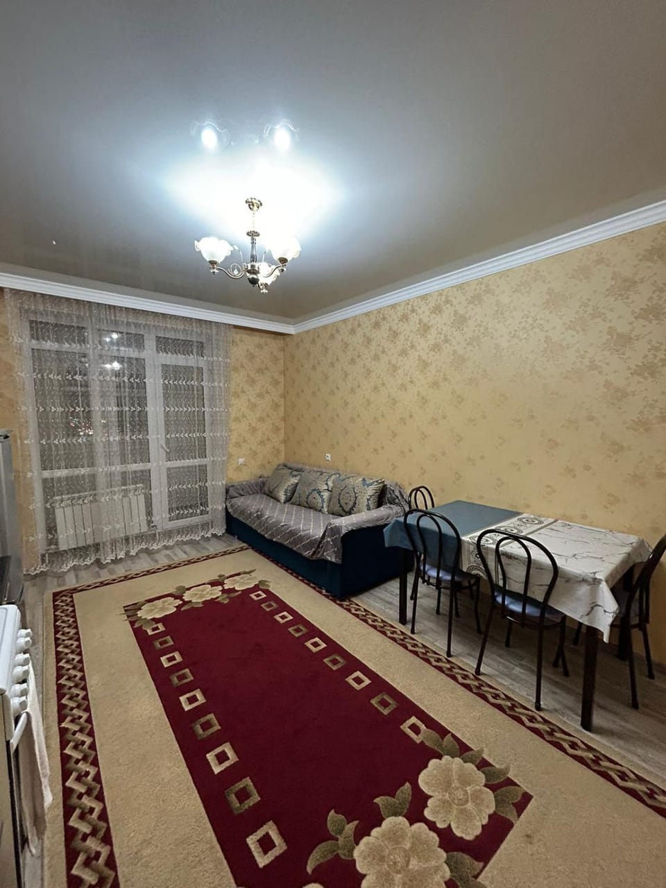 Bed, Seating area, Dining area, Bedroom