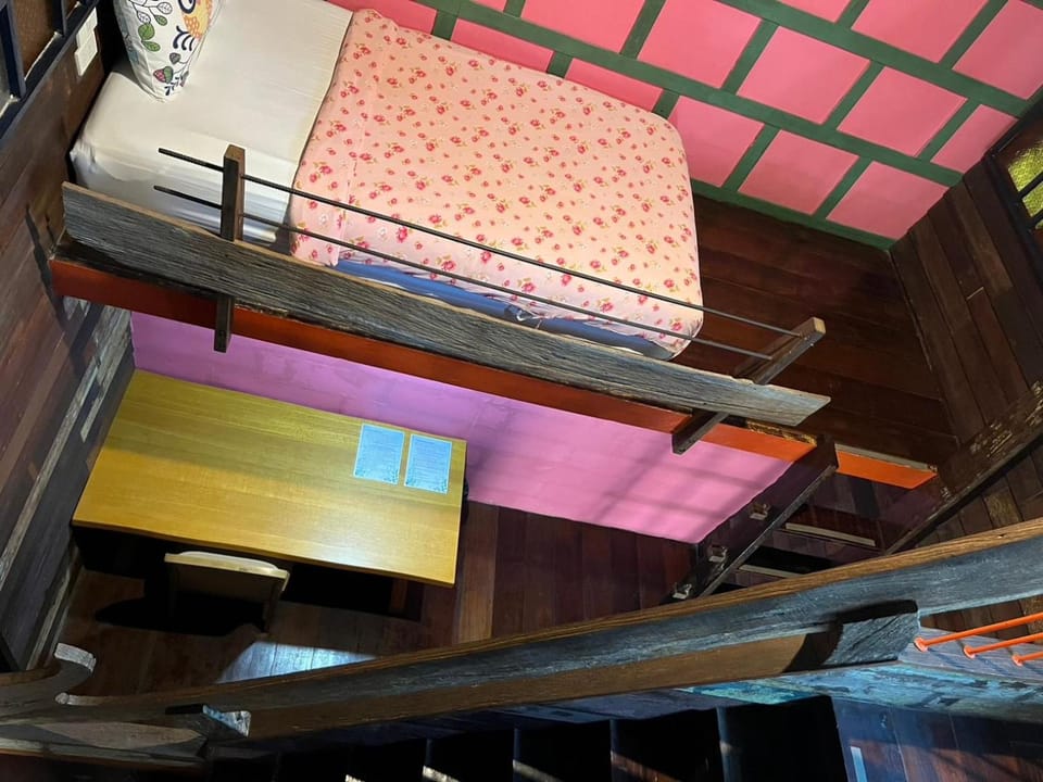 Bed, Photo of the whole room