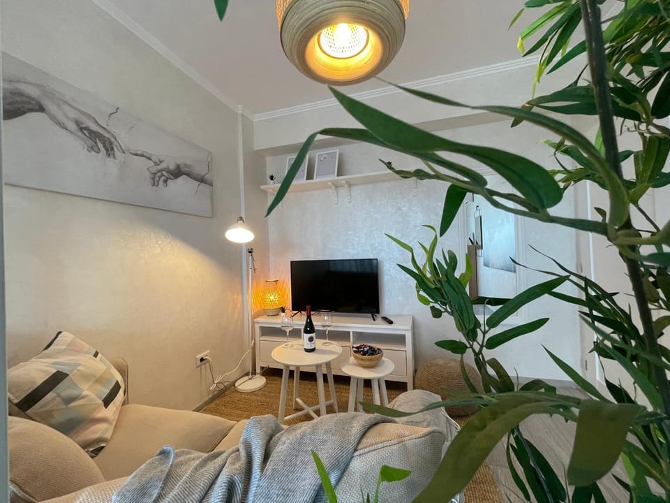 TV and multimedia, Seating area