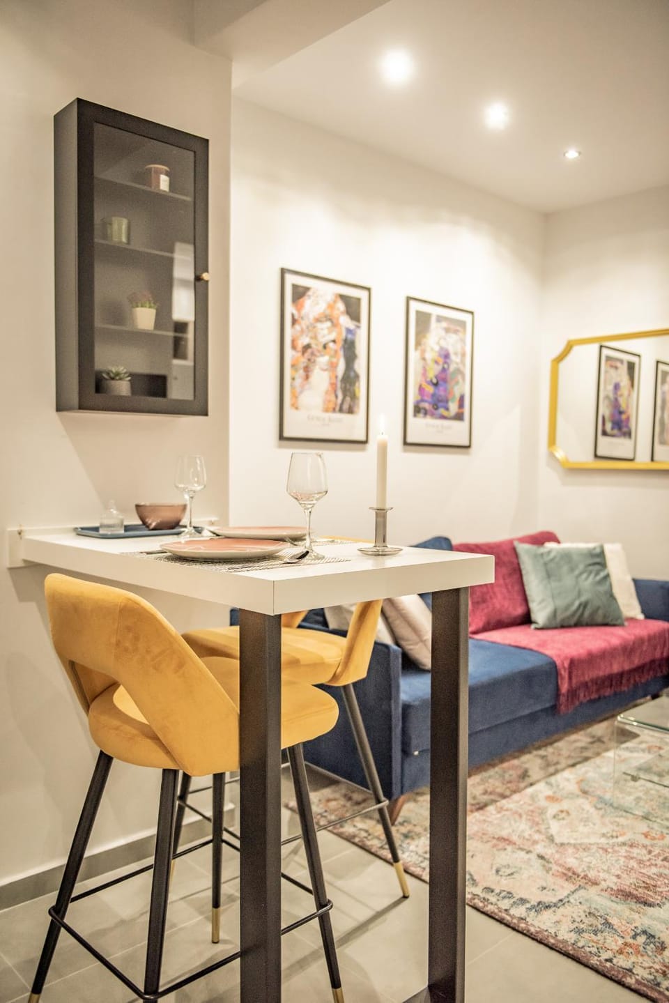 Living room, Seating area, Dining area