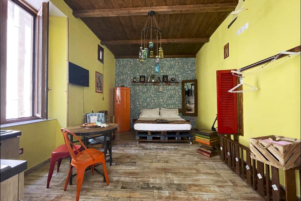 Bed, Bathroom, TV and multimedia, Kitchen or kitchenette, Seating area, Dining area, Bedroom, flat iron, hair dryier, heating, internet, internet, pet friendly, pet friendly, towels, towels, wardrobe, air conditioner