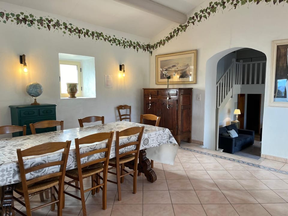 LE MAS PROVENCAL House in Provence-Alpes-Côte d'Azur