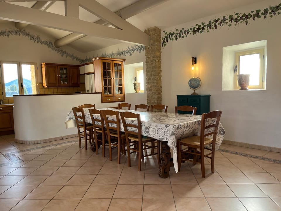 LE MAS PROVENCAL House in Provence-Alpes-Côte d'Azur
