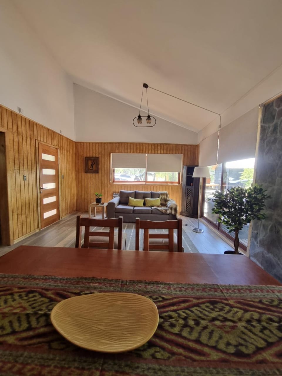 Kitchen or kitchenette, Seating area, Dining area