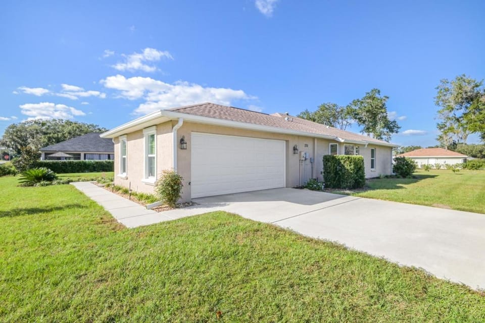Withlacoochee Trail Getaway - Private Pool - 3bedrooms House in Inverness