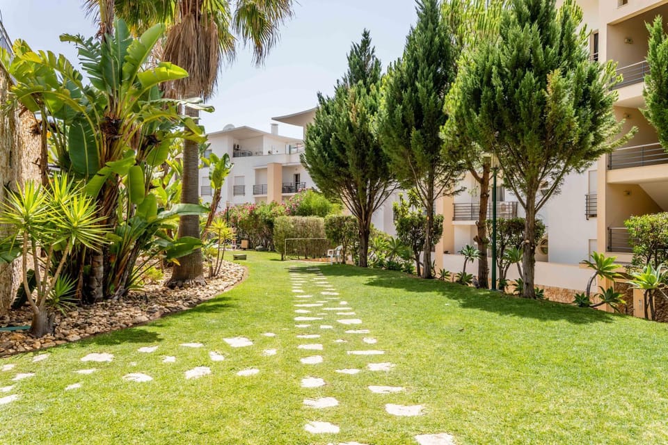 Garden, Garden view