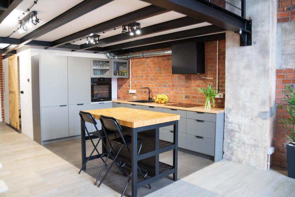 Kitchen or kitchenette, Dining area, kitchen
