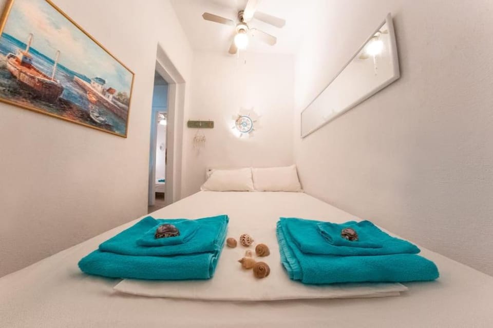 Huge villa Mykonos. Ideal for 8-12 guests House in Mykonos, Mikonos 846 00, Greece