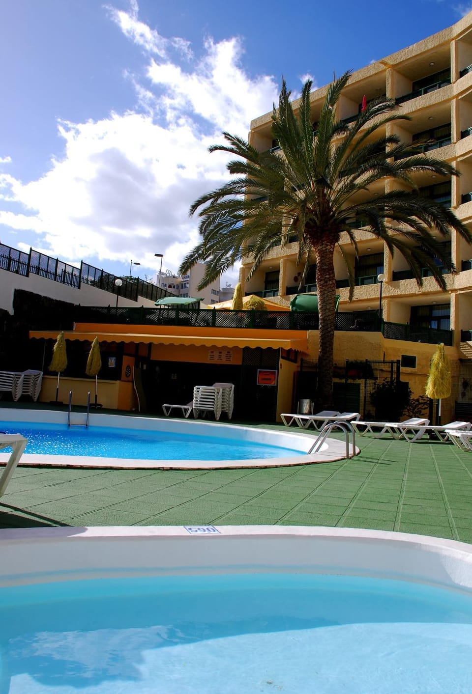 Swimming pool