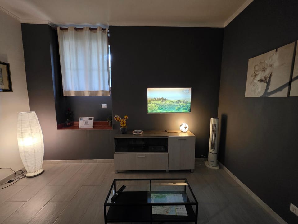 Communal lounge/ TV room, TV and multimedia, Evening entertainment