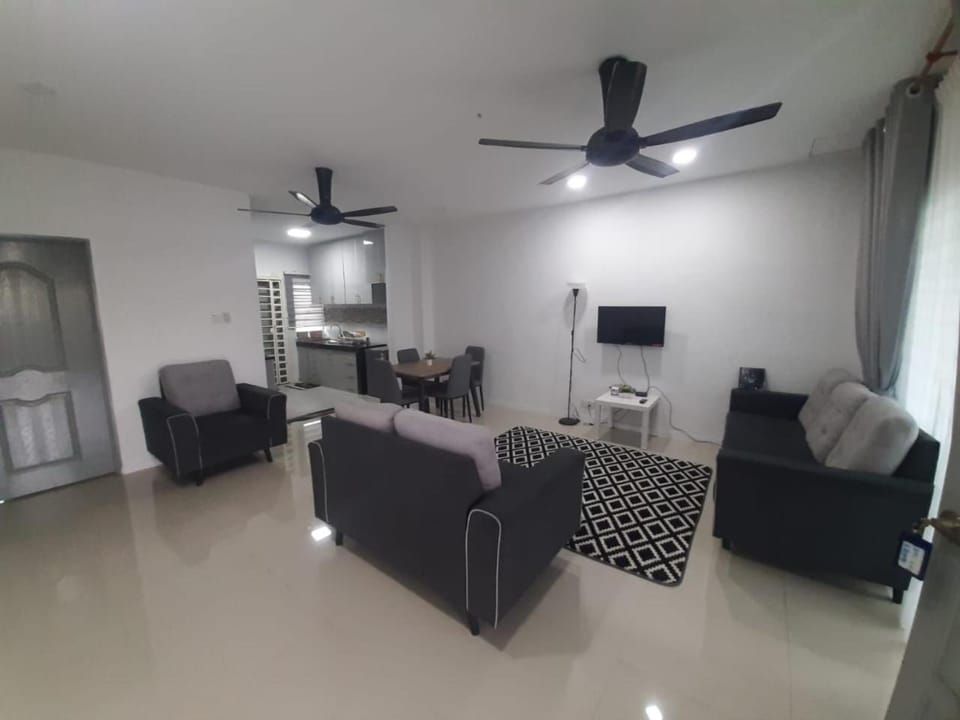 TV and multimedia, Living room, fireplace