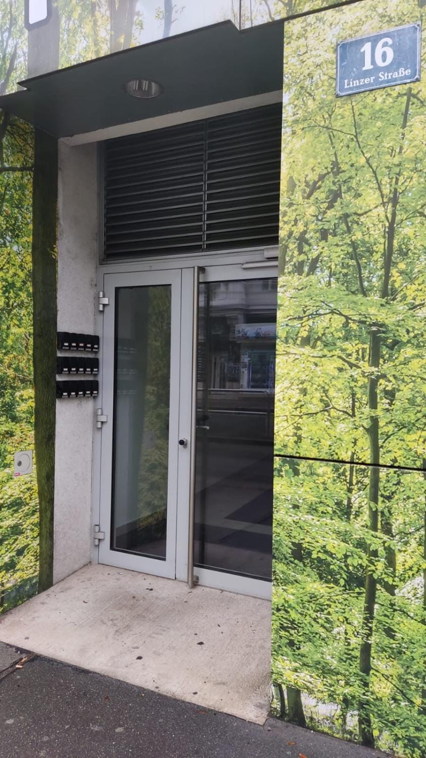 Property building, Facade/entrance, Day