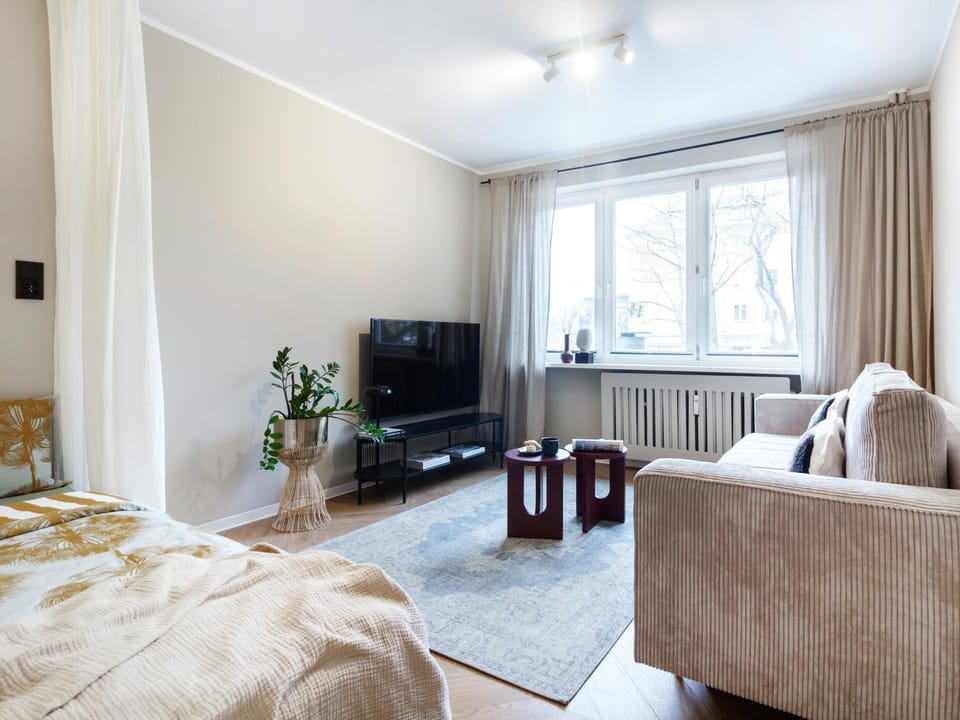 Apartament Good Morning Wrocław - 100m Rynek - Netflix - Free Parking - 3 separate rooms Apartment in Wroclaw