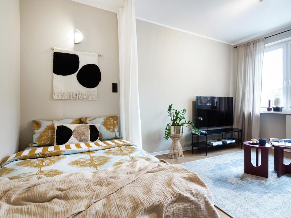 Apartament Good Morning Wrocław - 100m Rynek - Netflix - Free Parking - 3 separate rooms Apartment in Wroclaw