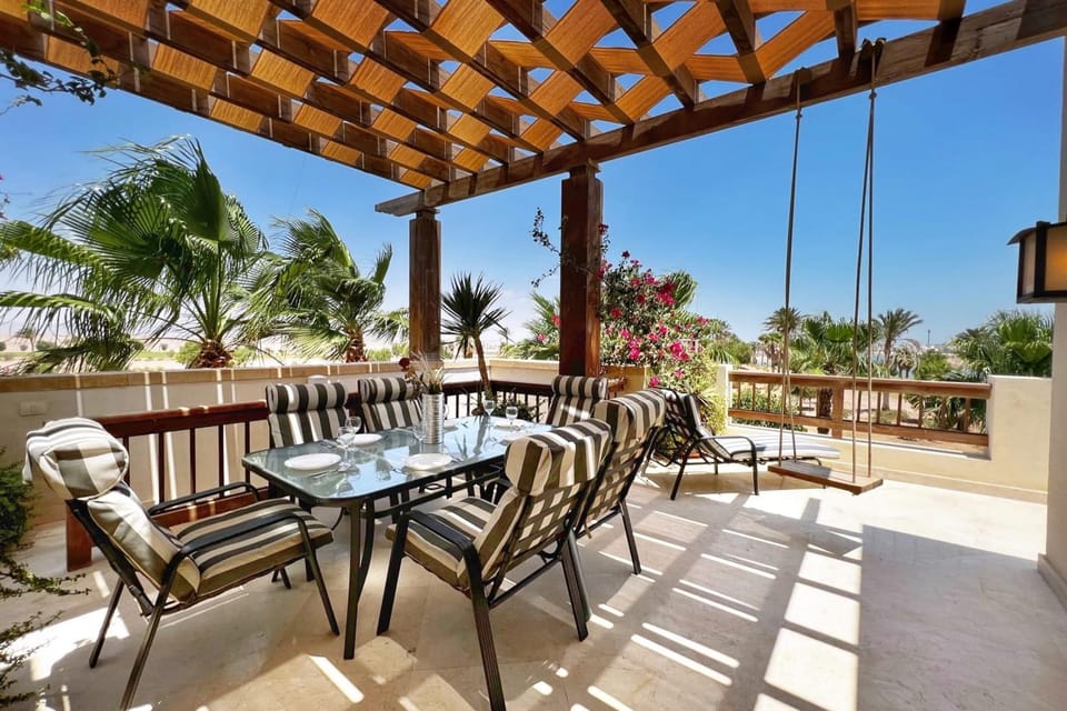 Balcony/Terrace, Dining area