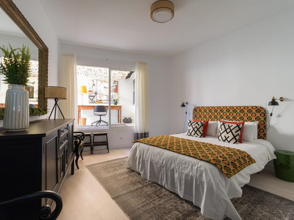 Bed, Bedroom