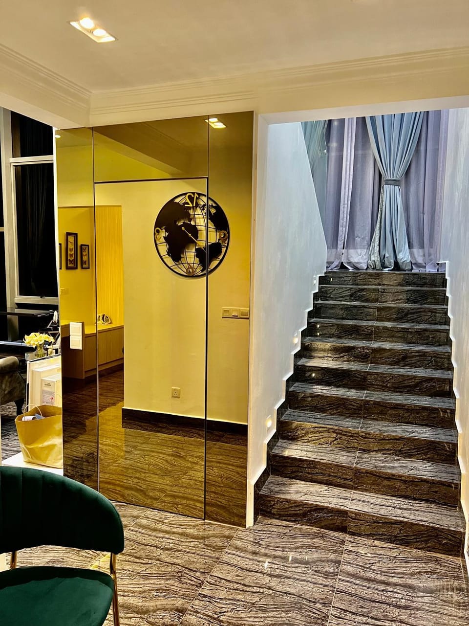 Seating area