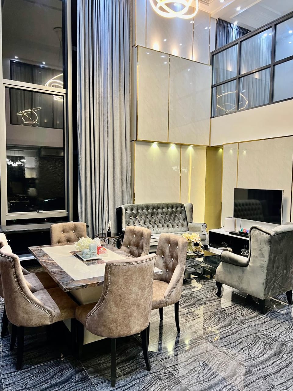 TV and multimedia, Living room, Seating area