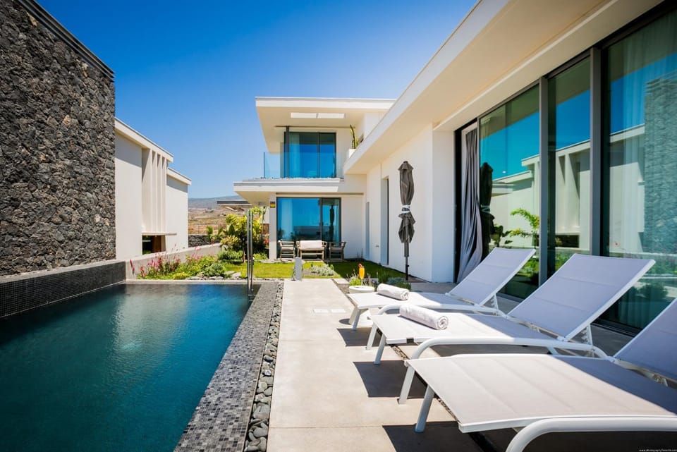 Patio, Swimming pool