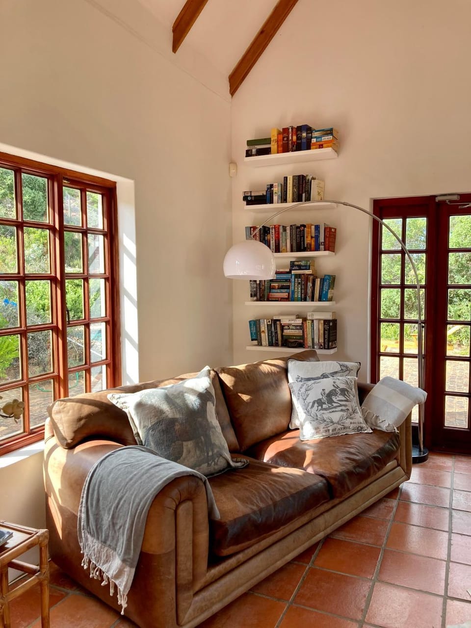 Library, Living room