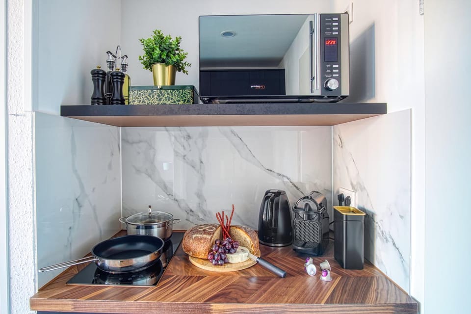Coffee/tea facilities, Kitchen or kitchenette, minibar, toaster