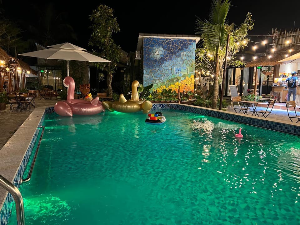 Night, Swimming pool