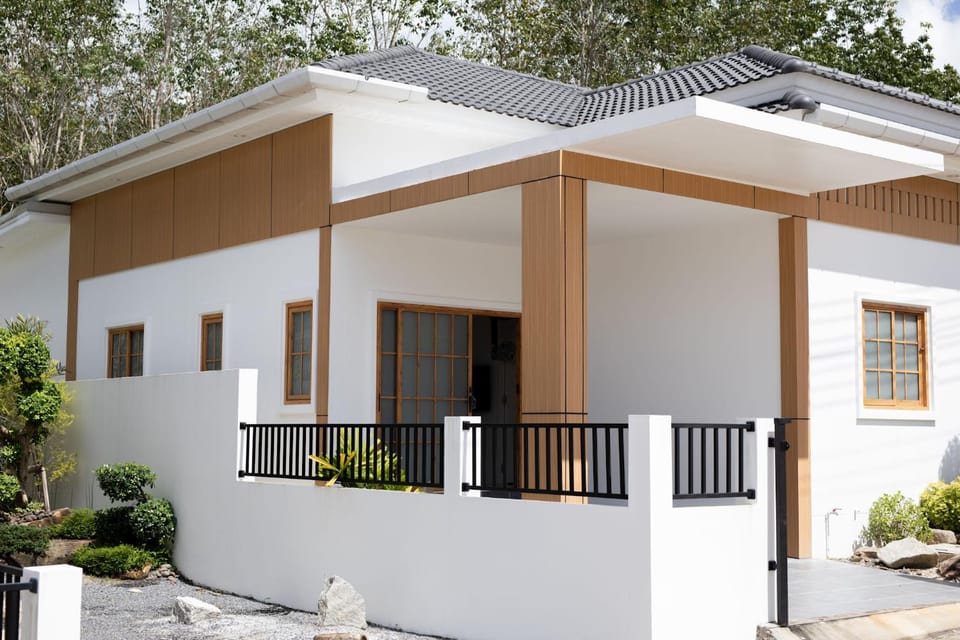 Property building, Day