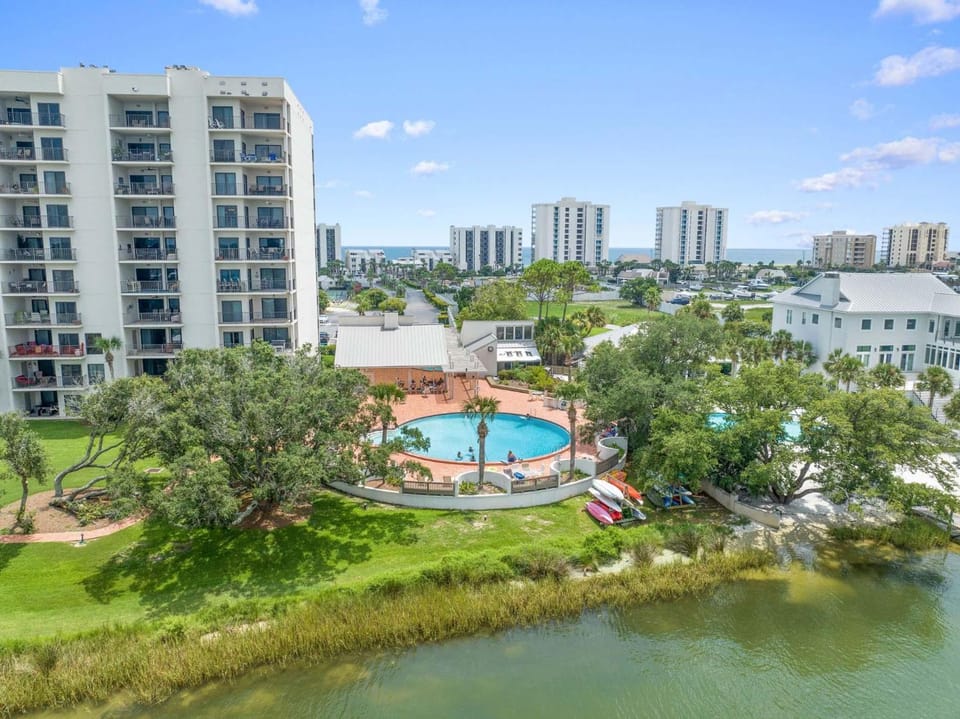 Shipwatch B101 House in Ono Island