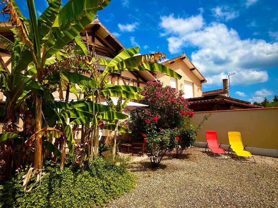 Meublé 3 étoiles dans un petit village du Gers Apartment in Occitanie