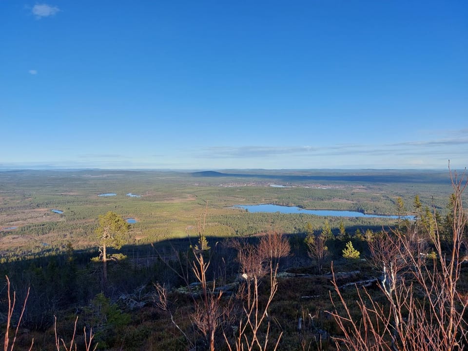 Nearby landmark, Natural landscape