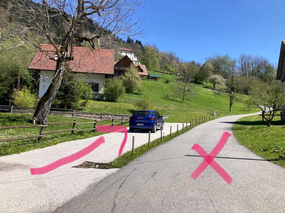 Neighbourhood, Street view, Parking