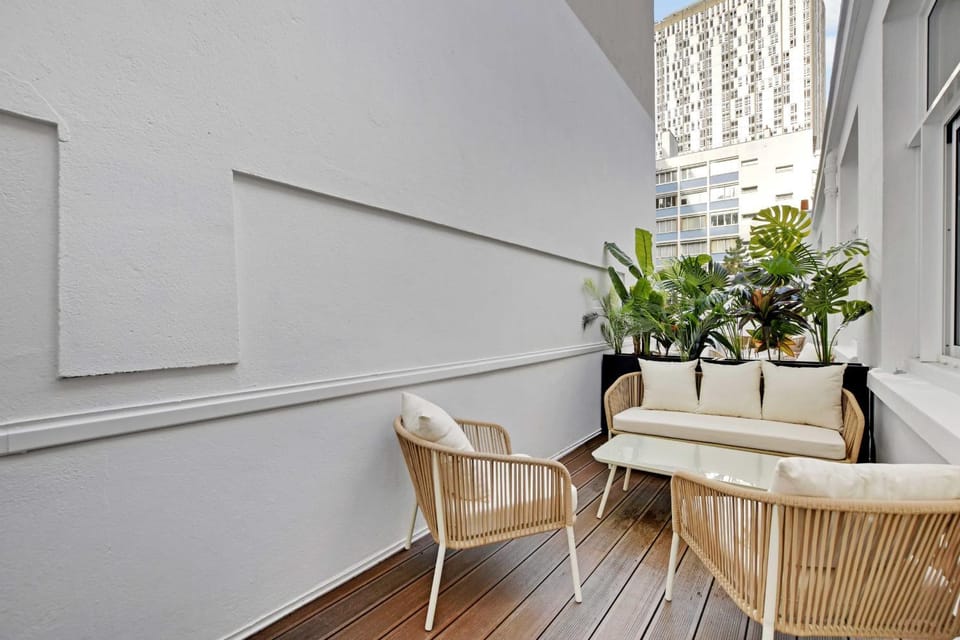 Patio, Balcony/Terrace, Living room, Seating area