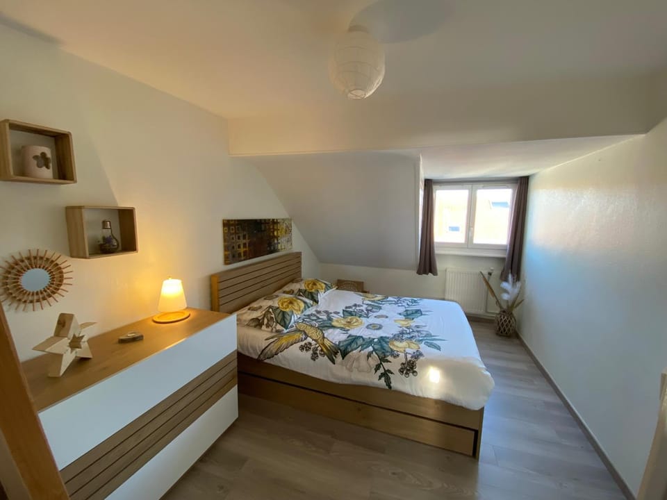 Bed, Bedroom, storage