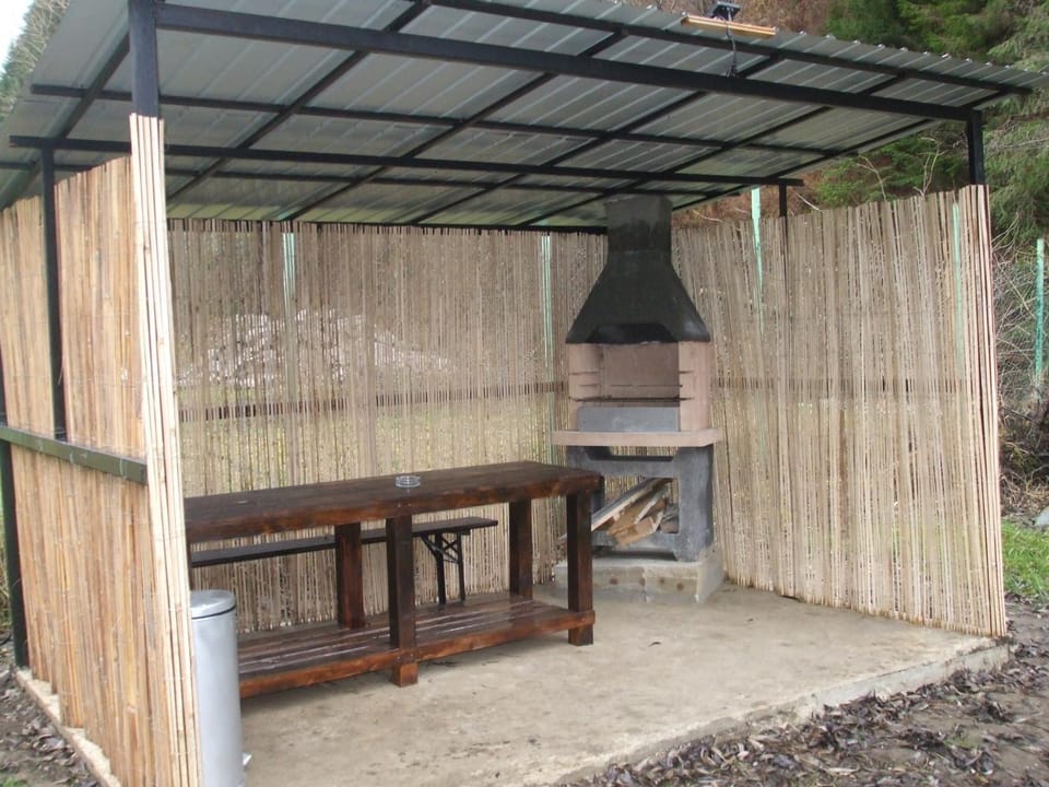BBQ facilities, Dining area