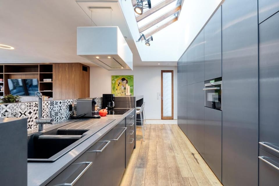 Kitchen or kitchenette, wardrobe