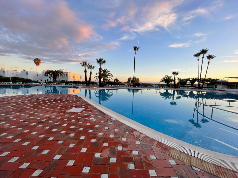 Property building, Swimming pool