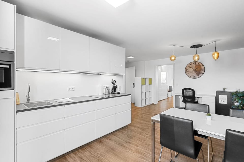 Kitchen or kitchenette, Dining area, dishwasher, oven, stove