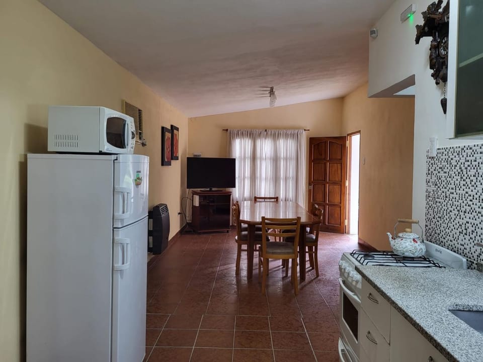 TV and multimedia, Kitchen or kitchenette, Dining area, internet, minibar, pet friendly, stove