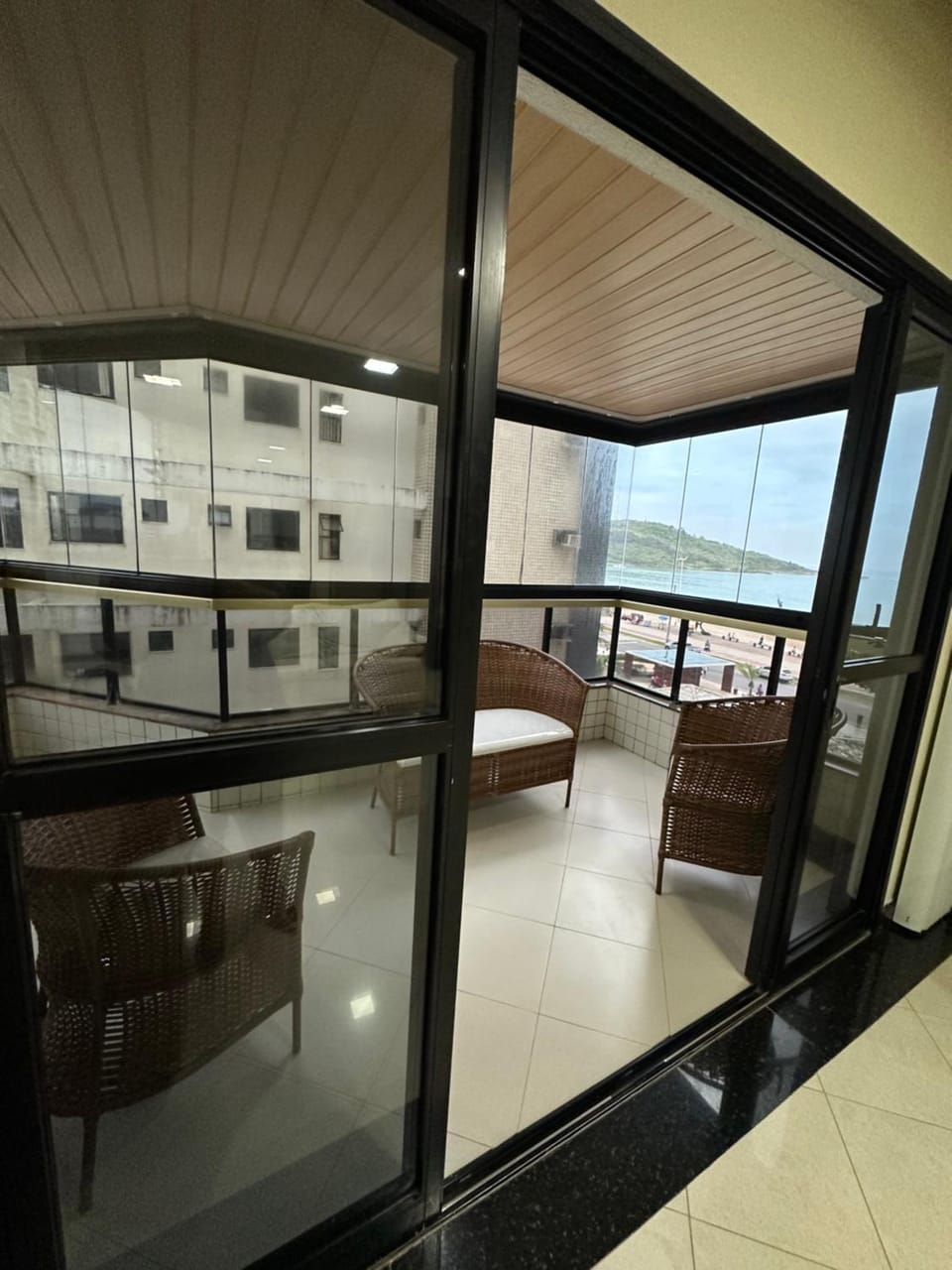 Apartamento familiar com vista para o mar em Guarapari Praia do Morro, frente ao Marlim!!! Apartment in Guarapari
