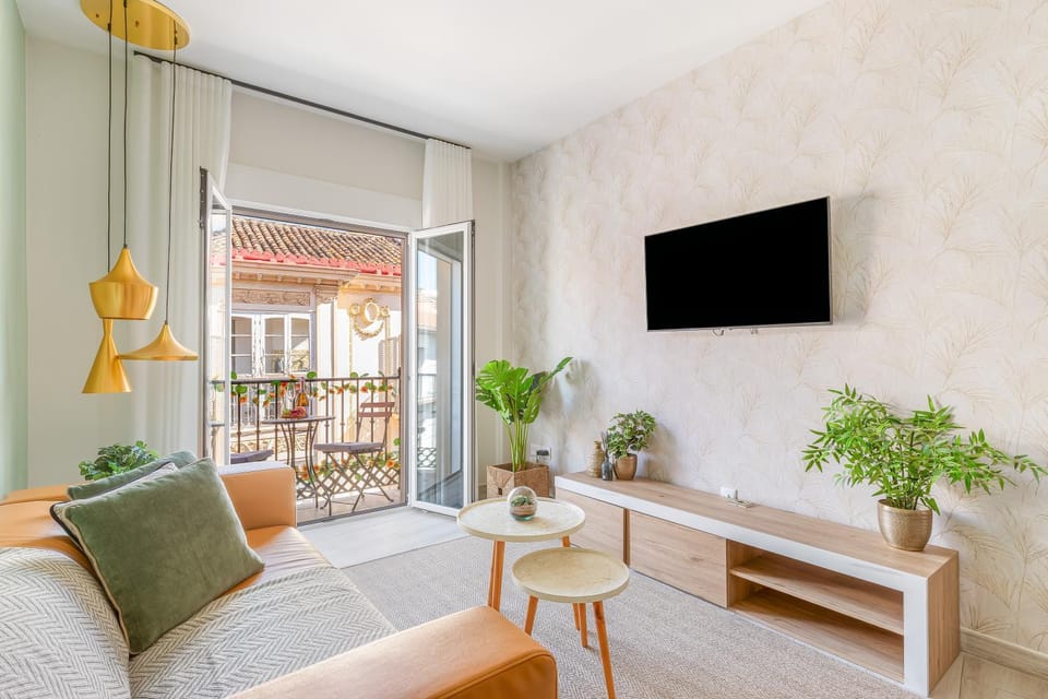 TV and multimedia, Balcony/Terrace, Living room