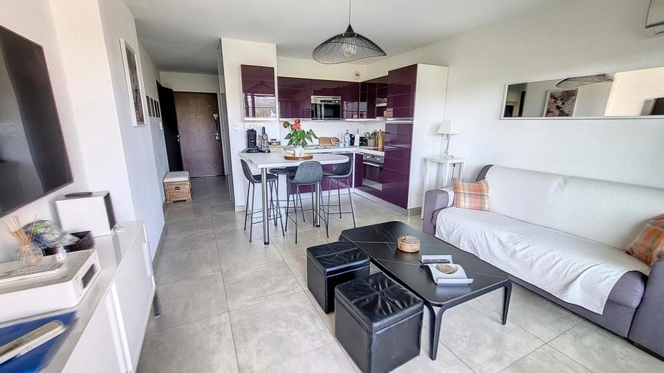 Balcony/Terrace, Living room